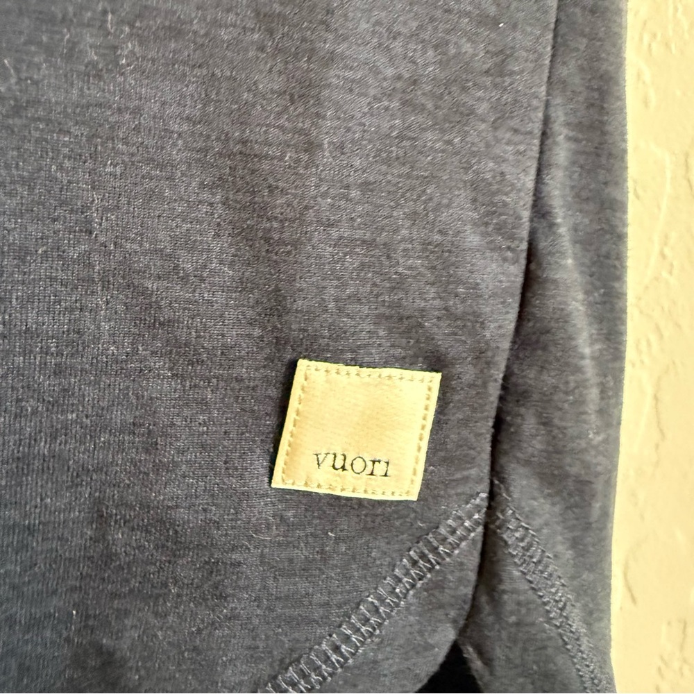 NEW Vuori Lux Performance T-Shirt - Picture 5 of 7